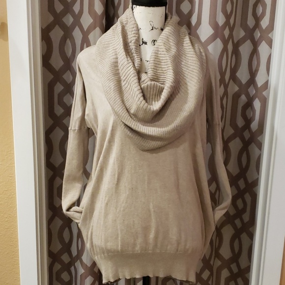 Moda International Sweaters - NWOT Victoria's Secret Pocket Oversized Sweater